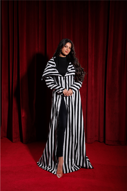 Black and White Abaya